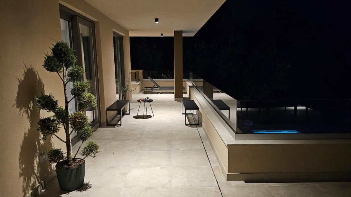 Luxury Forest With Heated Pool In Istria Villa Umag