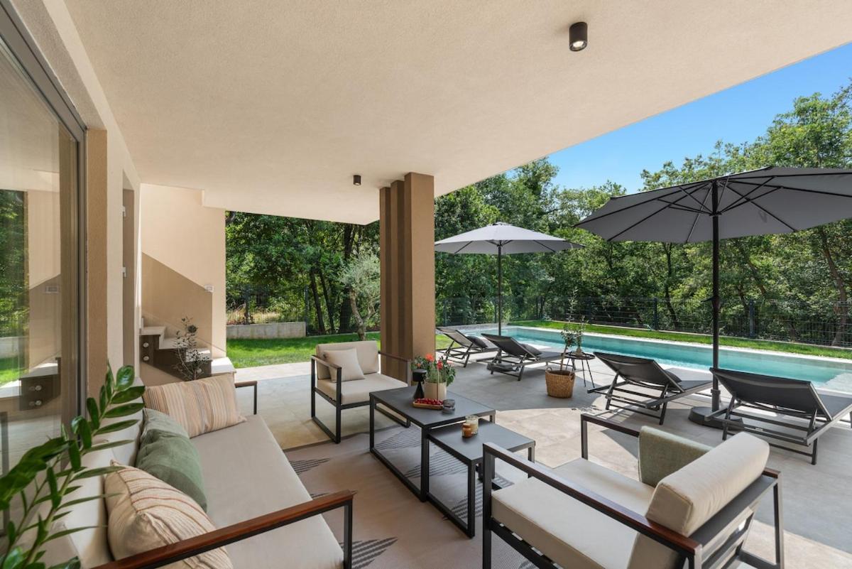 Luxury Forest With Heated Pool In Istria Villa